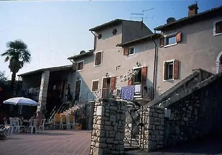 Sleeps 5 Pool Wifi Apartment *